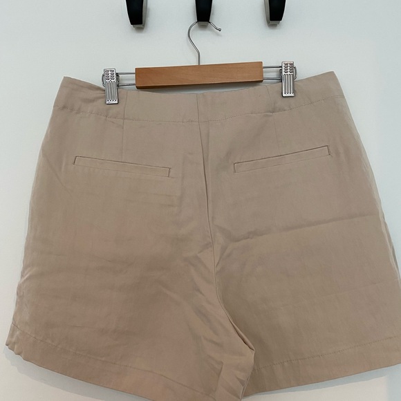 NWOT Gap 5” Soft Suit Shorts - Picture 6 of 11